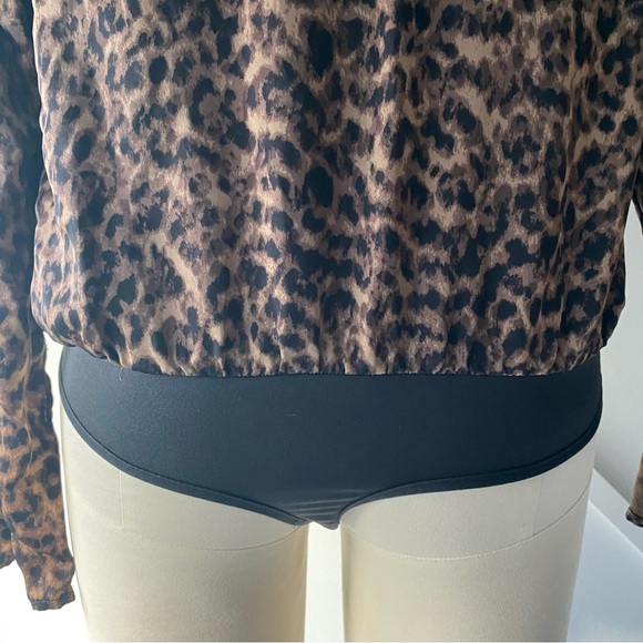 Good American Satin Wrap Bodysuit Leopard Print - Size 0 (XS) - Picture 10 of 14